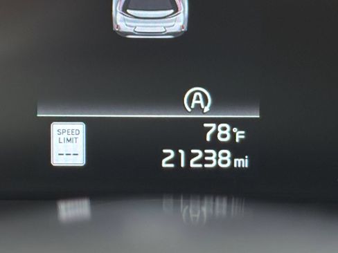 Used 2025 Kia Soul LX w/ LX Technology Package FWD image 38