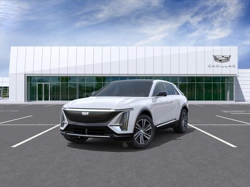 Used 2026 Cadillac Lyriq Luxury RWD image 40