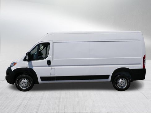 Used 2026 RAM ProMaster 2500 w/ Convenience Group FWD image 4