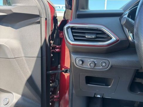 Used 2022 Chevrolet TrailBlazer RS w/ Sun and Liftgate Package image 15