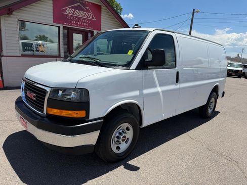 Used 2024 GMC Savana 2500 w/ Driver Convenience Package RWD image 4