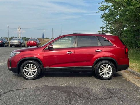 Used 2014 Kia Sorento LX AWD/4WD image 4