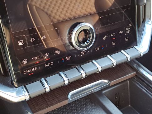 Certified 2024 GMC Acadia Denali w/ Super Cruise Package image 21