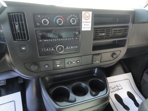Used 2019 Chevrolet Express 3500 w/ Power Convenience Package RWD image 11