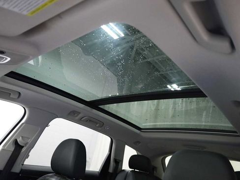 Used 2022 Audi Q7 Premium Plus image 19