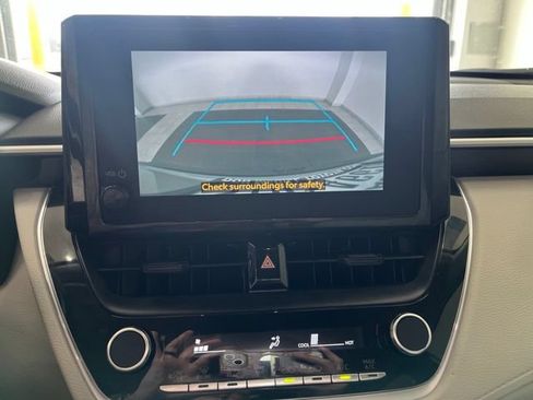 Used 2025 Toyota Corolla Cross L FWD image 21