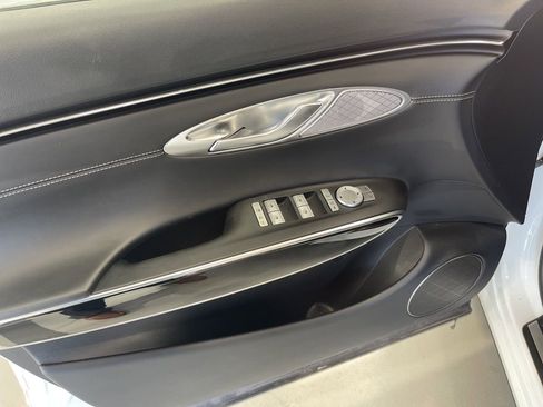 Used 2025 Genesis GV70 2.5T image 12