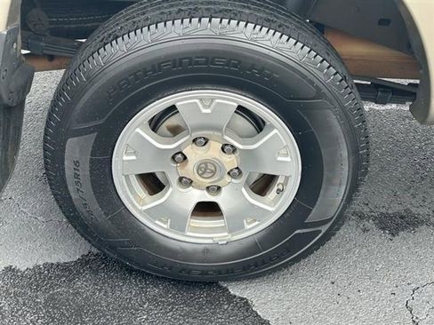 Used 2008 Toyota Tacoma PreRunner image 30