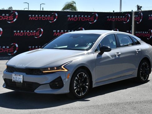 Used 2024 Kia K5 GT-Line w/ GT-Line Premium Package FWD image 3
