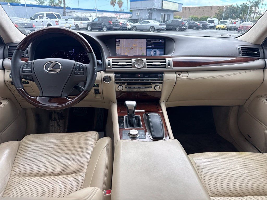 Used 2014 Lexus LS 460 w/ Comfort Package RWD image 15