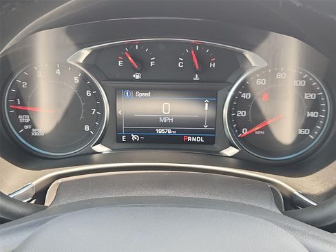 Used 2024 Chevrolet Equinox LT FWD image 12