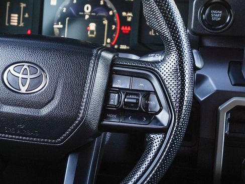 Certified 2025 Toyota Tacoma SR5 image 21