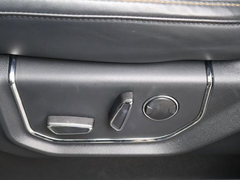 Used 2022 Ford Expedition Platinum AWD/4WD image 37