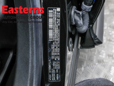 Used 2024 Alfa Romeo Tonale Veloce image 33