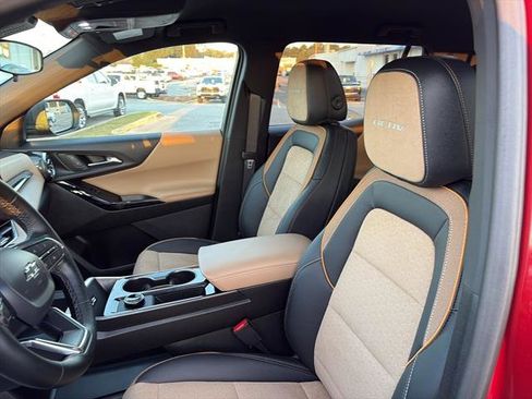 Used 2026 Chevrolet Equinox ACTIV image 14