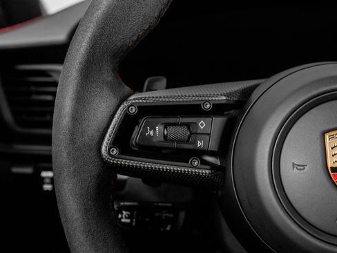 Used 2025 Porsche 911 Carrera 4 GTS image 44