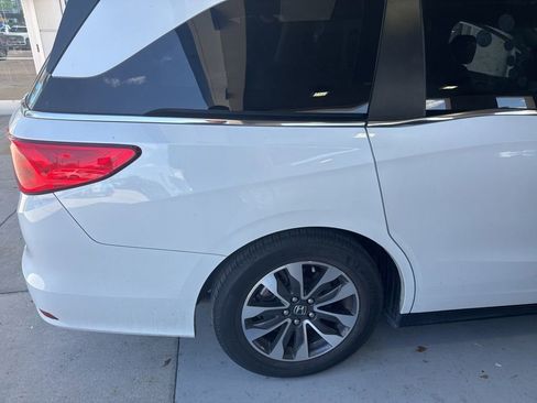 Used 2021 Honda Odyssey EX-L image 3