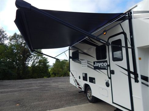 Used 2020 Chevrolet Express 4500 w/ RV Package image 30