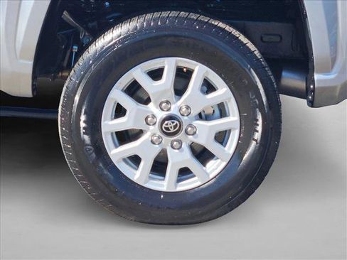 Used 2024 Toyota Tacoma SR5 image 22