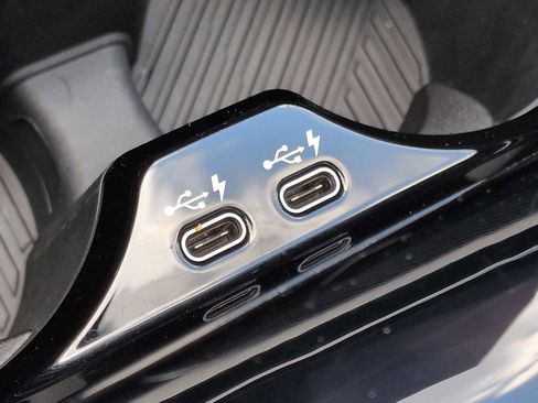 Used 2025 BMW i5 xDrive40 w/ M Sport Package image 33