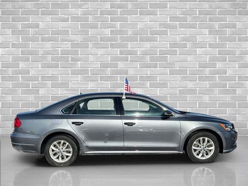 Used 2016 Volkswagen Passat 1.8T S image 6