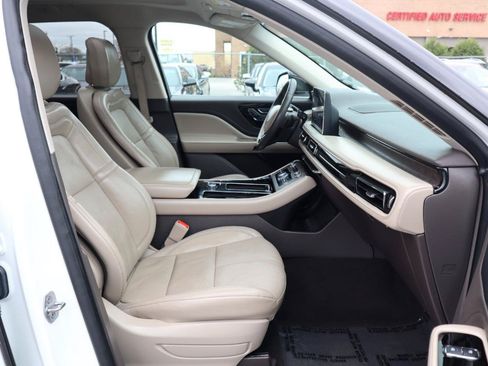 Used 2020 Lincoln Aviator Reserve w/ Elements Package Plus AWD/4WD image 9