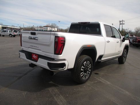 Used 2024 GMC Sierra 2500 Denali Ultimate w/ Max Trailering Package image 6