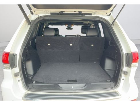 Used 2022 Jeep Grand Cherokee Limited RWD image 25