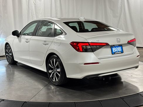 Certified 2024 Honda Civic EX image 9