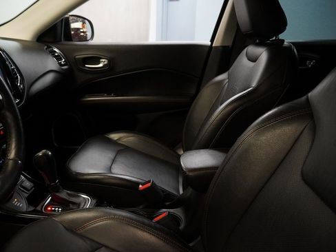 Used 2018 Jeep Compass Limited w/ Navigation Group image 7