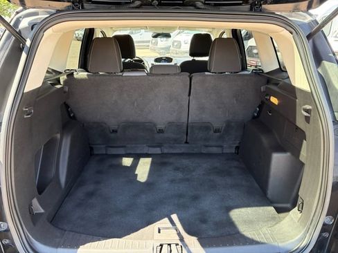 Used 2017 Ford Escape SE AWD/4WD image 28