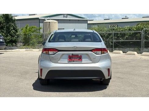 Certified 2024 Toyota Corolla LE FWD image 7