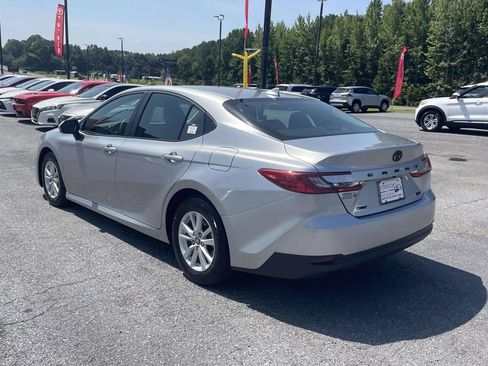 Used 2026 Toyota Camry LE FWD image 4