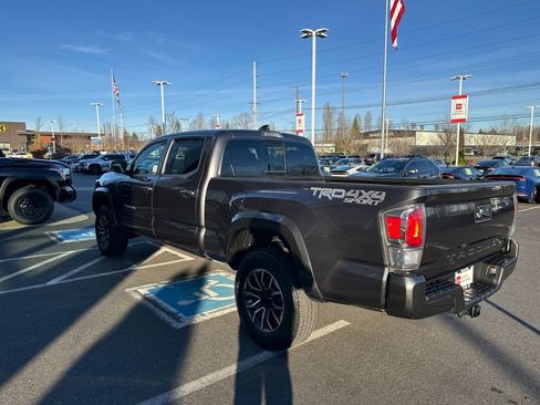 Used 2023 Toyota Tacoma TRD Sport image 5