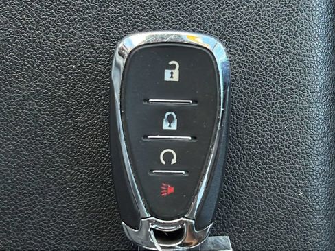 Used 2021 Chevrolet TrailBlazer RS w/ Technology Package FWD image 23