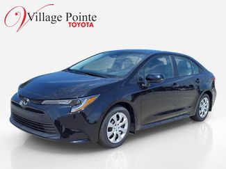 Used 2026 Toyota Corolla LE FWD video 1