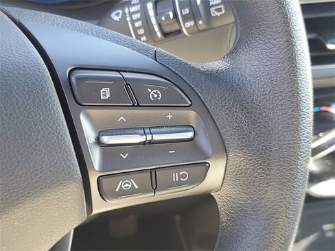 Used 2023 Hyundai Kona SEL image 12