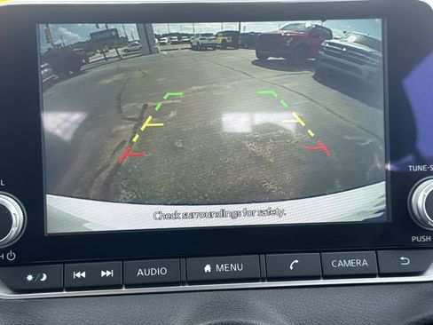 Used 2022 Nissan Sentra SV FWD image 20