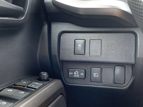 Used 2022 Toyota Tacoma SR5 w/ Technology Package RWD image 13