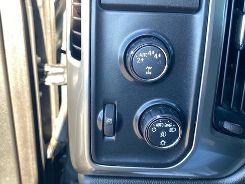 Used 2017 Chevrolet Silverado 1500 LT w/ All Star Edition image 19