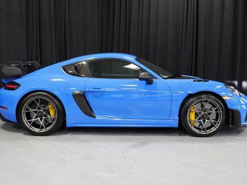 Certified 2025 Porsche 718 Cayman GT4 RS w/ Weissach Package image 8