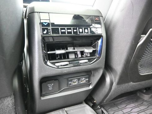 Used 2023 Jeep Grand Cherokee Overland w/ Advanced Protech Group III AWD/4WD image 24