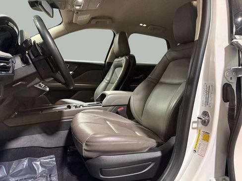 Certified 2023 Lincoln Corsair Reserve image 5