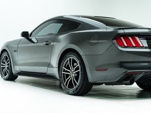 Used 2017 Ford Mustang GT image 19