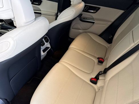 Certified 2026 Mercedes-Benz GLC 300 image 4