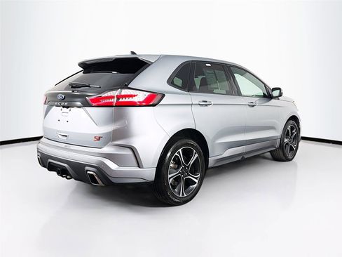 Used 2024 Ford Edge ST image 7