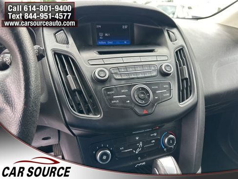 Used 2016 Ford Focus SE FWD image 15