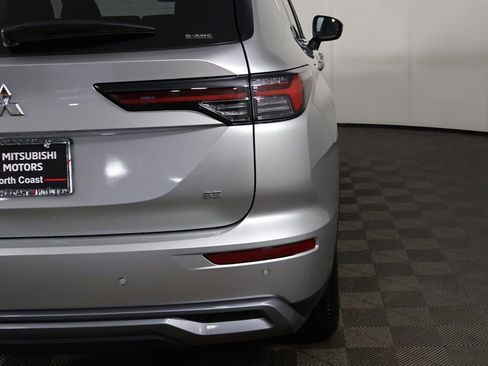 New 2026 Mitsubishi Outlander SE image 18