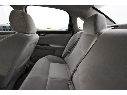 Used 2014 Chevrolet Impala Limited LS FWD image 12
