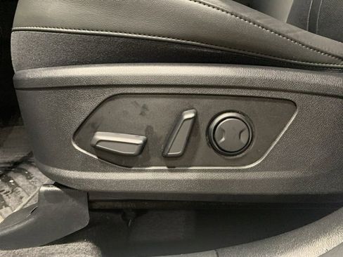 Used 2023 Kia Sorento SX image 10